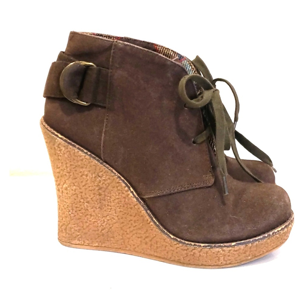 Wedge booties